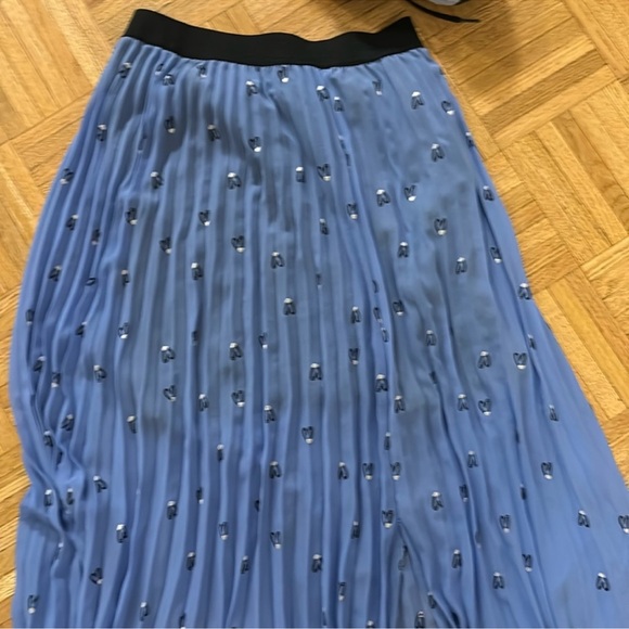 💕HP💕Maje jengo has pleated heart print midi blue skirt - Picture 5 of 7